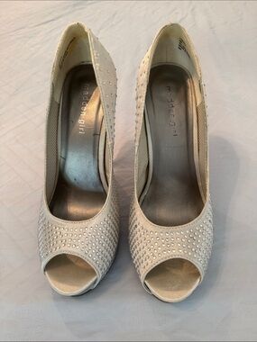 Madden Girl Silver Platform Peep-Toe Rhinestone Heels